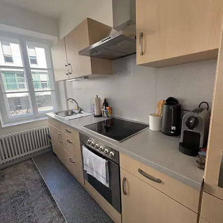 Zentrale Altbauwohnung 아파트 *