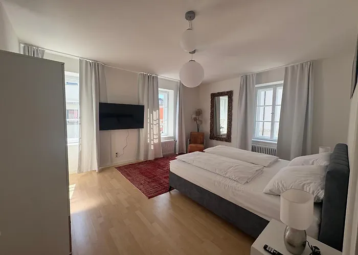 Zentrale Altbauwohnung Апартаменты Ингольштадт